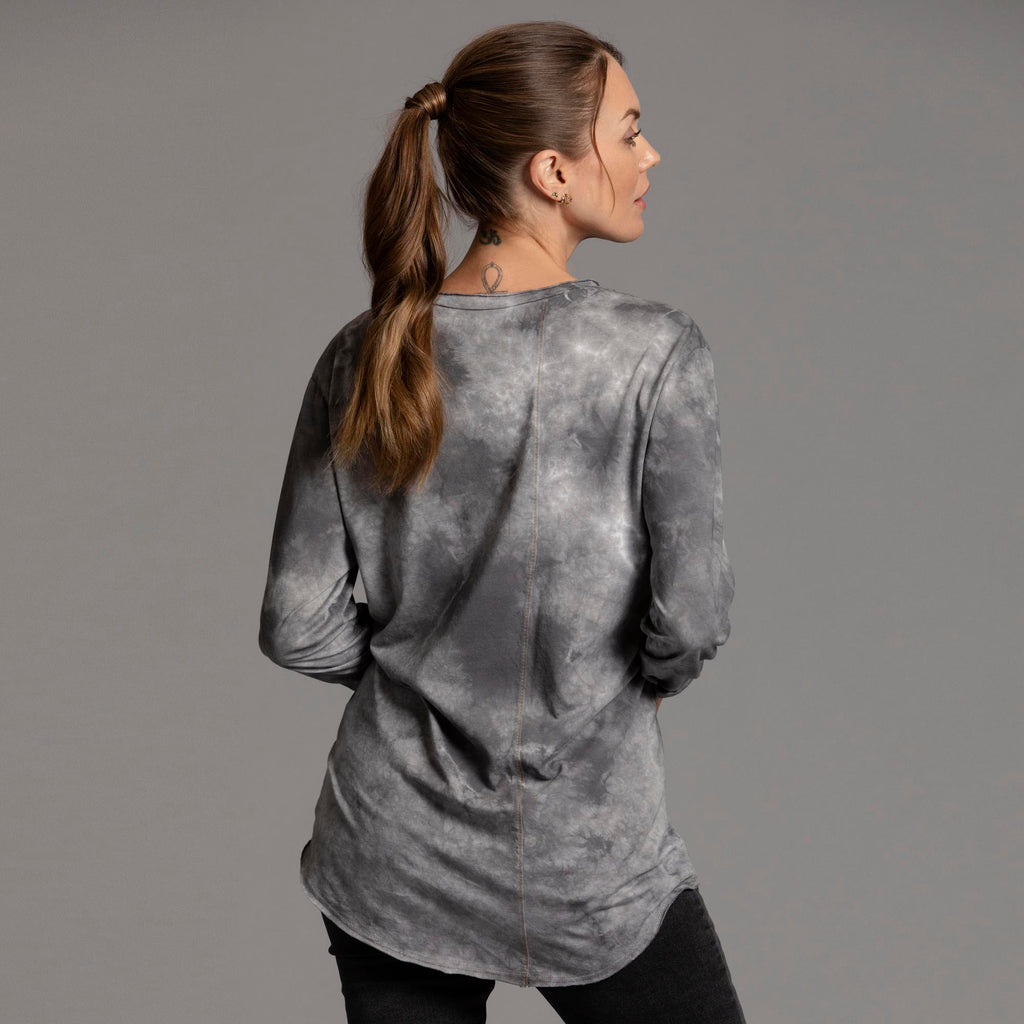 DIVINE LONG SLEEVE CREW SHIRT
